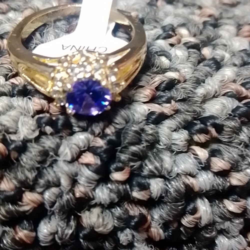 Ring - Picture 3 of 3